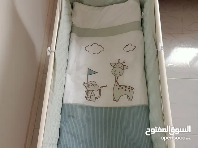 سرير أطفال خشب