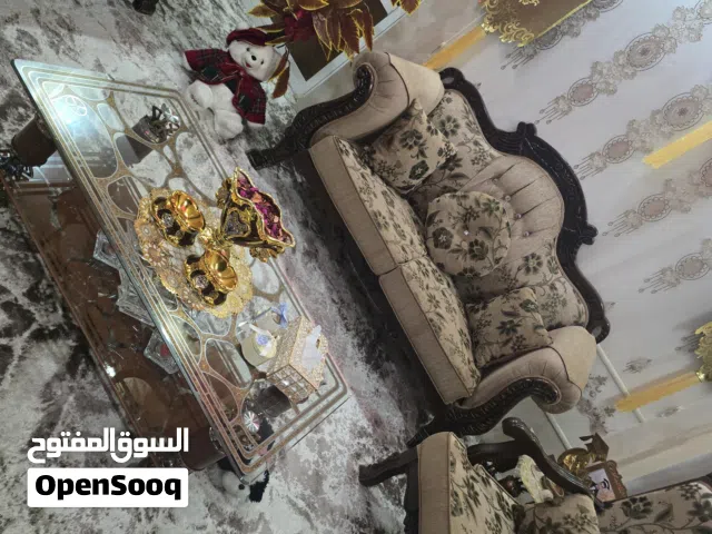 طقم كنب سبع مقاعد