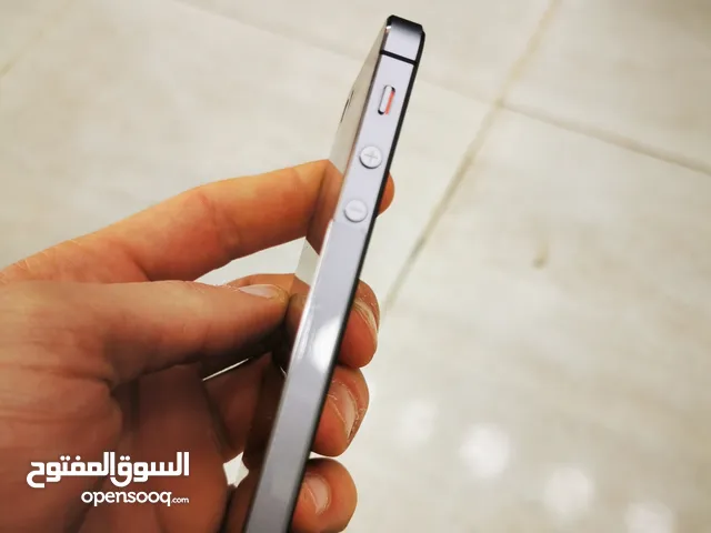 ايفون 5s  بحالة الوكالة