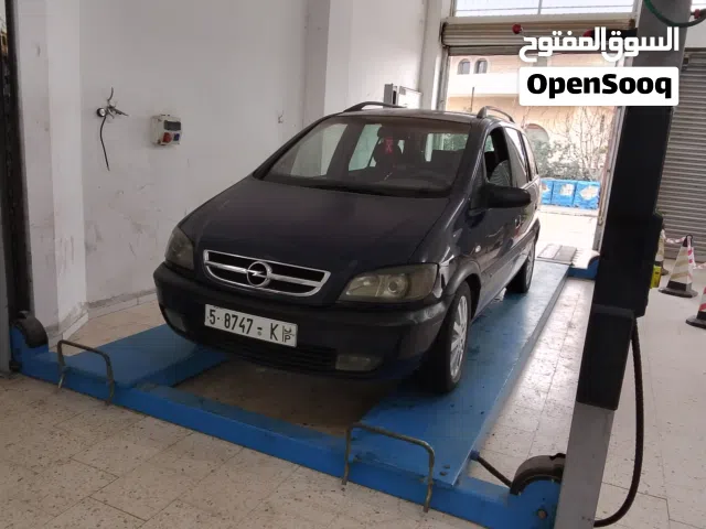 اوبل زفيرا يد اولى