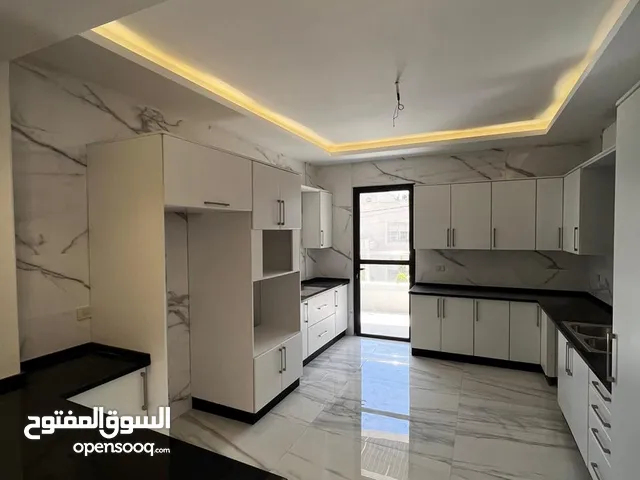 250 m2 4 Bedrooms Apartments for Rent in Amman Dabouq