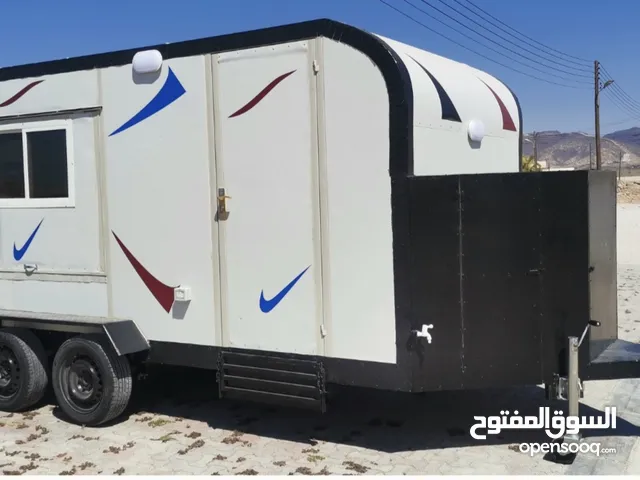 كرفان للبيع مع جميع ملحقاته ب 2450