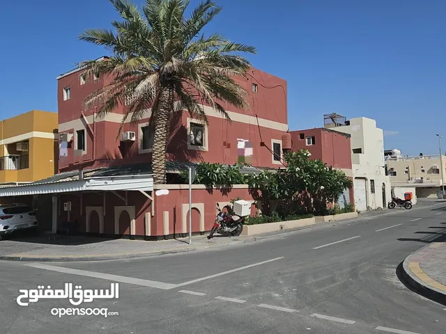 230m2 More than 6 bedrooms Villa for Sale in Central Governorate Isa Town