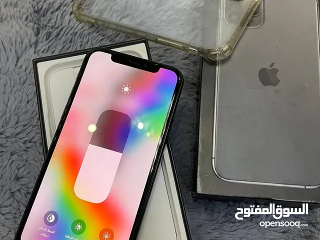 تلفون 11 برو ماكس بصلاة على نبي تلفون بحالة الوكالة كل شيء فيه شغال ومحتاج فلوس وبدي وسعر كثيير لقطة