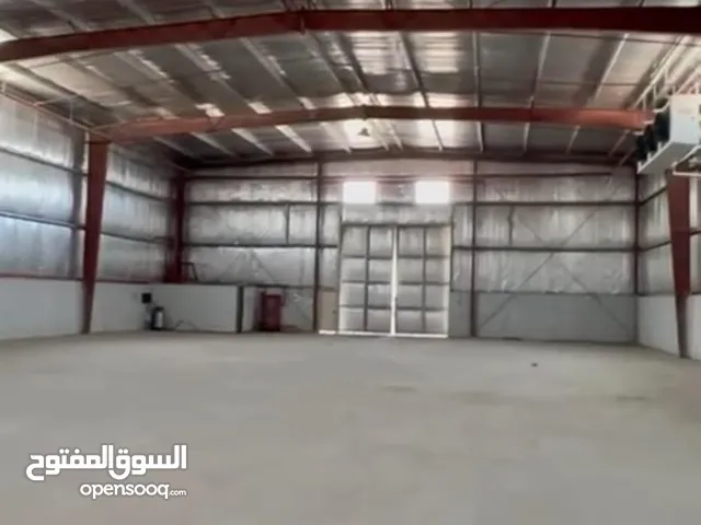 للبيع قسيمه صناعية ومخاذن في امغره الصناعيه مساحات مختلفه