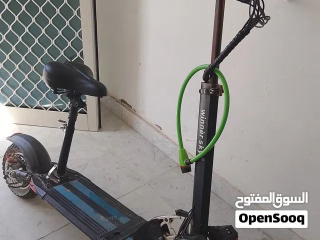 سكوتر كهربائي بحالة جيدا جدا و تحسن نوعية Winner sky يميشي 80 بطول معاك كثير الشحن و فيه كرسي