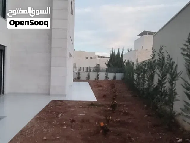 دابوق شقه طابقيه فاخره  بمساحه 650 م اجمالي