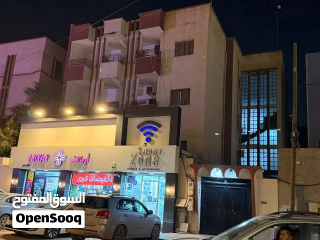 محلات للبيع مقابل سوق الحايس سوقالجمعه  من الباب الجانبي مباشر