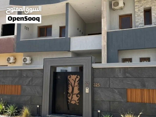 320 m2 More than 6 bedrooms Villa for Sale in Tripoli Hay Demsheq