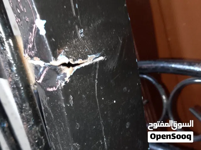 تخت حديد ثقيل اصلي في سطح بدو لحام للبيع بسعر 7 دنانير  مع فرشته