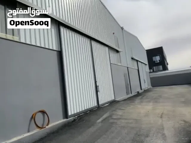 هنجر مساحته 1000متر مربع للايجار اعلى المواصفات والمقاييس(سوبر ديلوكس) يبعد 150متر عن الشارع الرئيسي