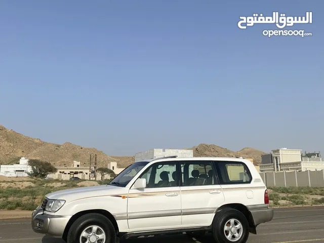 Used Toyota Land Cruiser in Buraimi