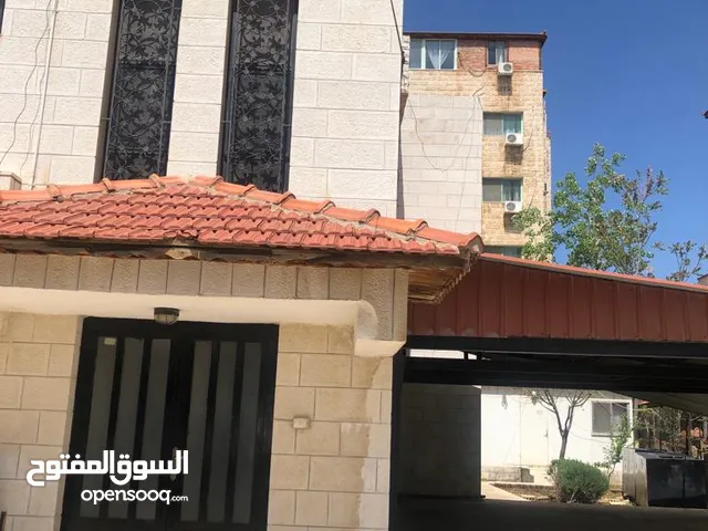 560 m2 More than 6 bedrooms Villa for Sale in Amman Shmaisani