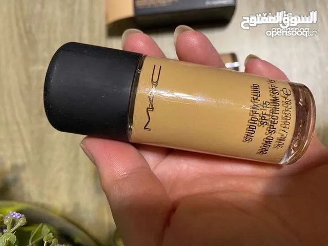 ماك فاونديشن استيه لودر فاونديشن