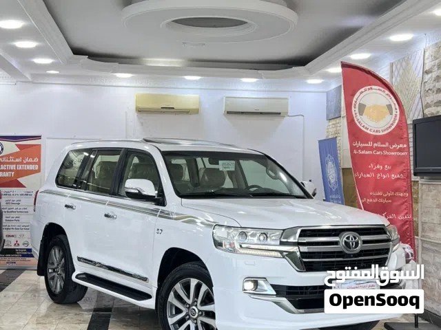لاندكروزر VXR 2019 نظيف جداً بحاله ممتازه