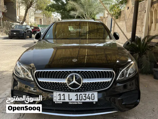 Mercedes-Benz  2019-E300