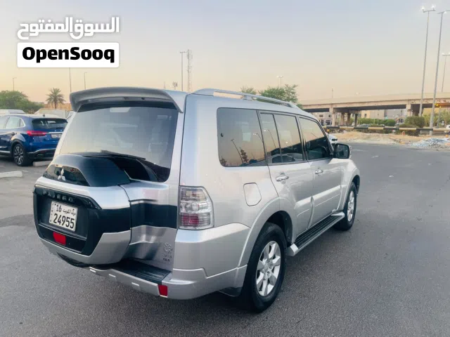 2019 Mitsubishi Pajero GLS Plus