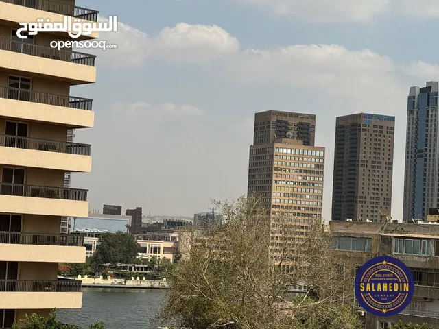 400 m2 5 Bedrooms Apartments for Sale in Cairo Zamalek