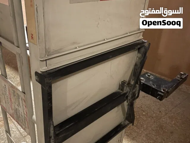 سلة رفيق الدرب في شنطة جلد فاهر يعني ترا لى تشتري شنطة يطلع عليك سعر غالي ونظيف الحق