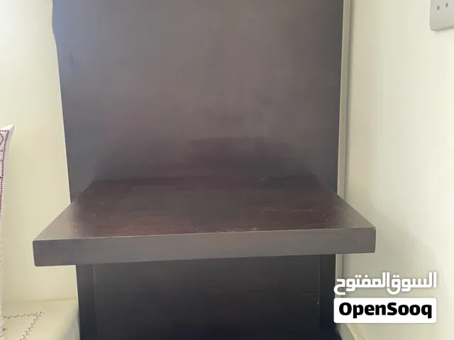 ستاند كبير جميل و راقي ونظيف