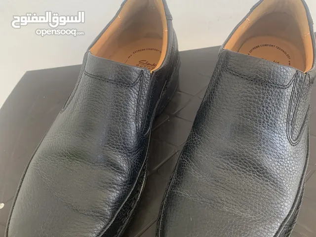 كلاركس حذاء جديد لون اسود مقاس 43