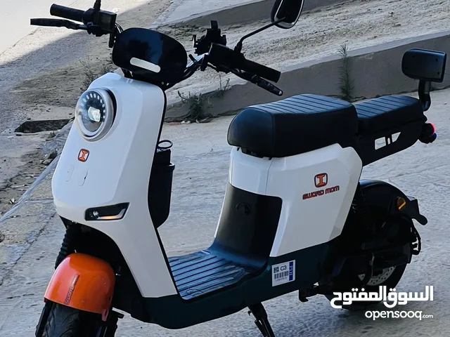 موطو كهربائي موديل 2024 .شبه جديد خالي من اي عيوب .سووق طوول