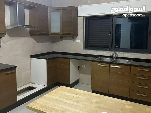 120 m2 More than 6 bedrooms Apartments for Rent in Amman Al-Mansour