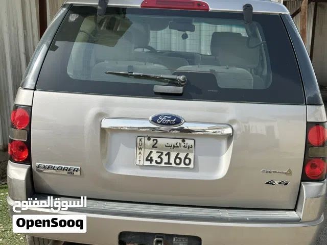 2010 Ford Explorer XLS