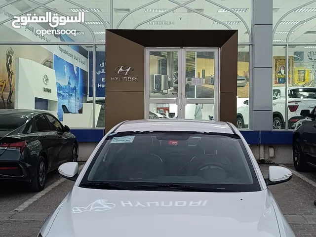 للبيع هيونداي النترا 2017خليجي وكالة عمان 1600 cc  سي سي