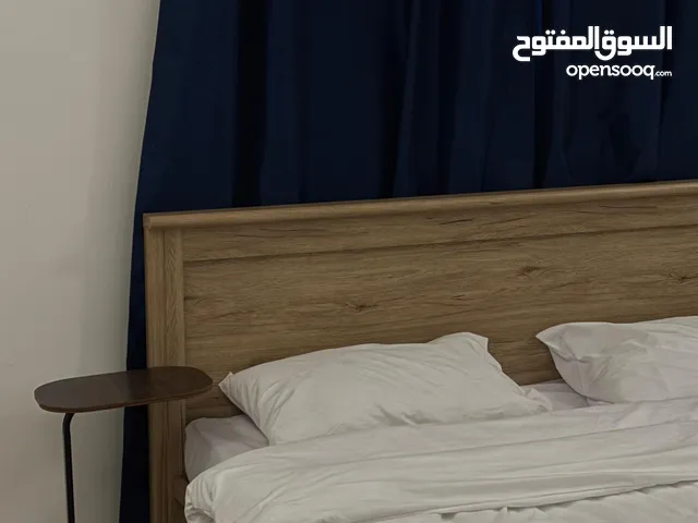 استمتع بإقامة راقية ومريحة في نزوى – واي فاي وخدمات قريبة! يومي أو أسبوعي