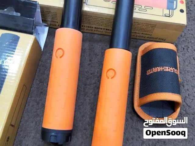 هذا المنتج هو جهاز "بوينتر" (Pointer) محمول للكشف عن المعادن