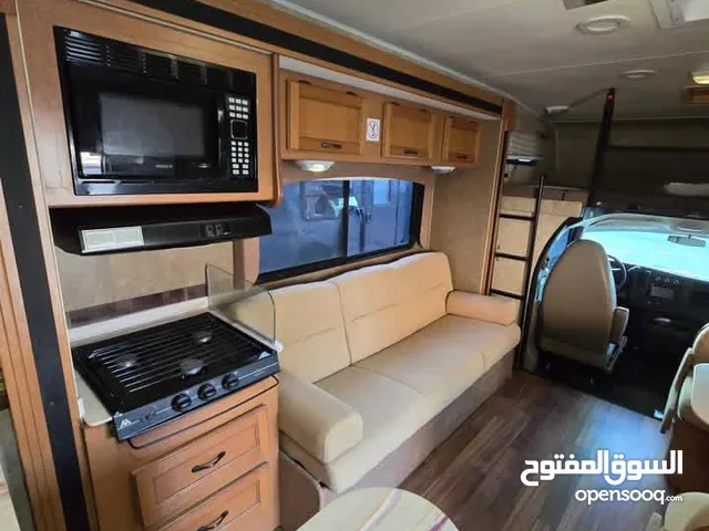 Caravan Chevrolet 2014 in Abu Dhabi