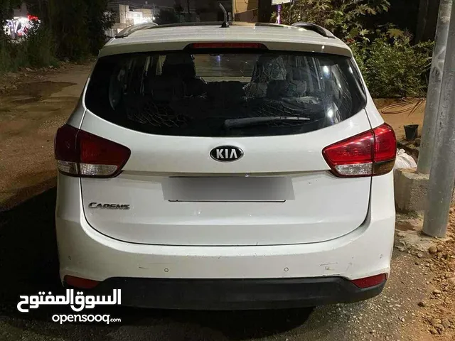 كيا كارنز 2014 للبيع