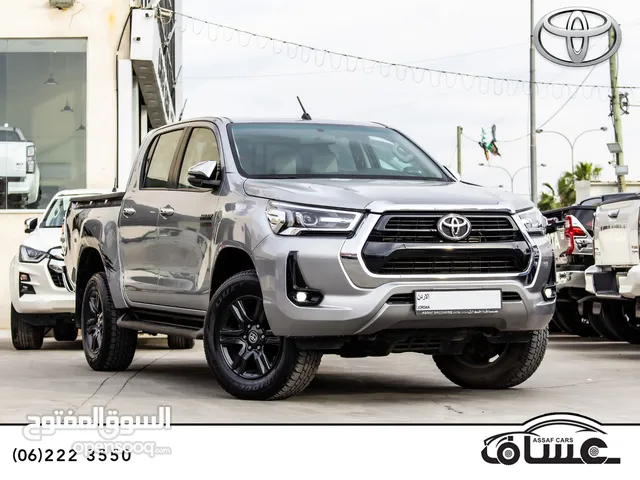 Toyota Hilux 2022 البكب وارد و بحالة الوكالة و قطع مسافة 49,000 كم فقط