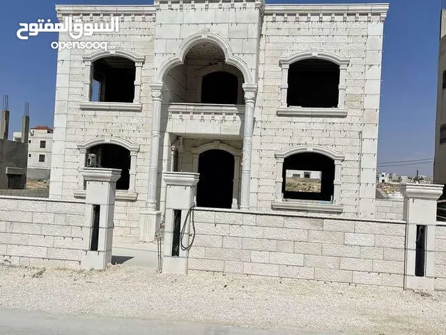 355 m2 More than 6 bedrooms Villa for Sale in Zarqa Dahiet Al Madena Al Monawwara
