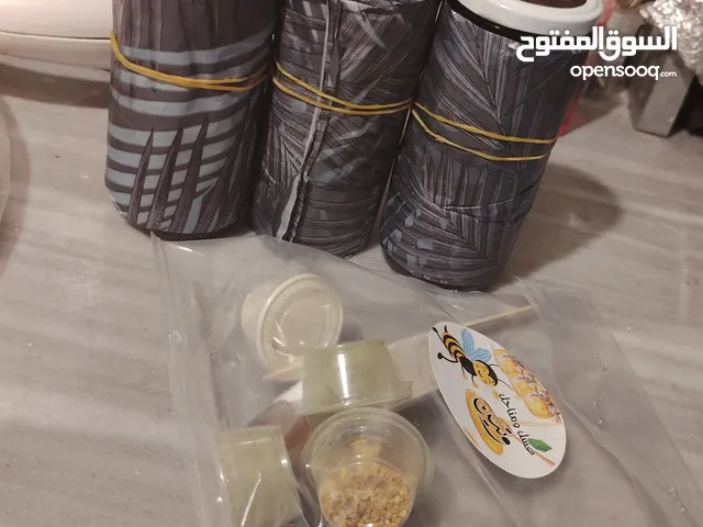 عسل حر 100/100 جودة عالية لا تقاوم وغذاء لذيذ