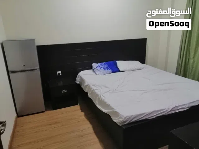 للإيجار غرفة مفروشة مع حمام F.F sharing room for rent