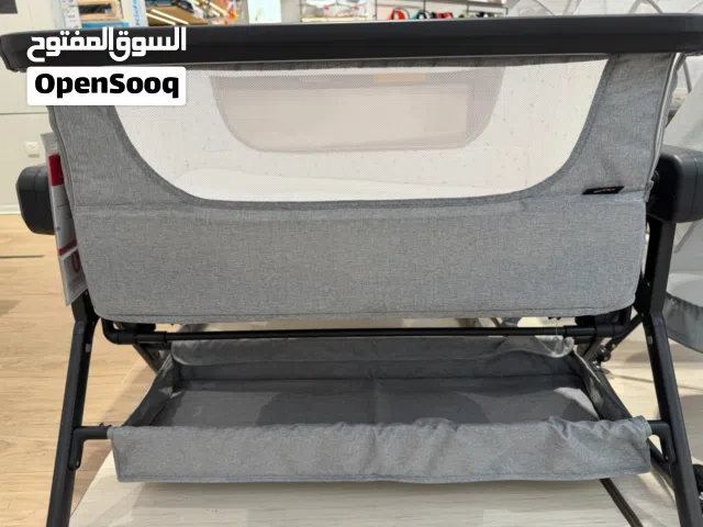 Giggles Watson Side Bassinet with Glide Function