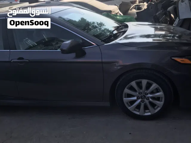 2018 تويوتا كامري LE