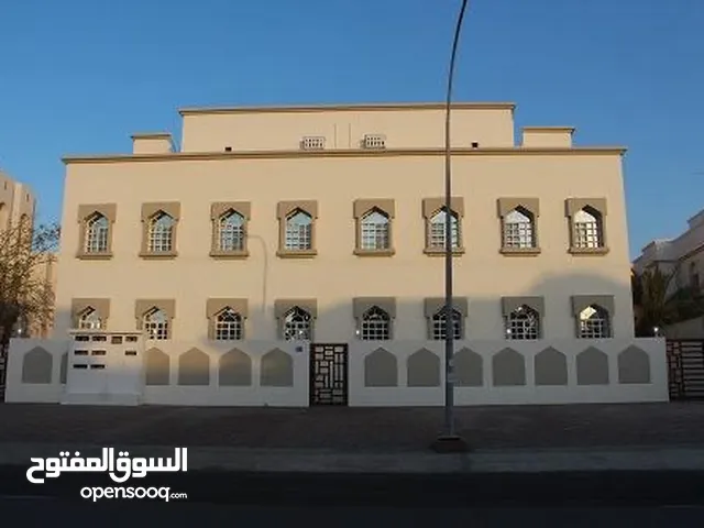 125 m2 3 Bedrooms Apartments for Rent in Muscat Al-Hail