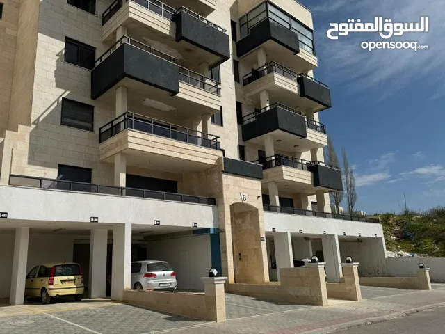 160 m2 3 Bedrooms Apartments for Sale in Ramallah and Al-Bireh Al Masyoon