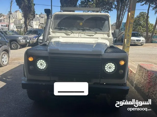 لاند روفر ديفندر 110 2004 td5