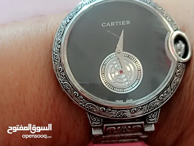ساعه كارتير دائريه نظام اتوماتيك درجه اولى بيها فطر بسيط بشاشه وناقصهه باتري