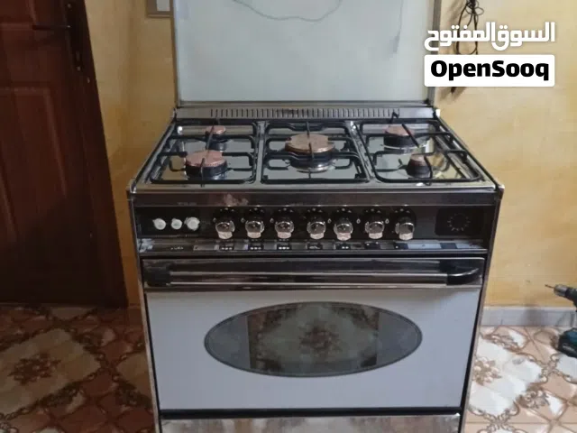 غاز للبيع 5 عيون يونفرسال إيطالي الصنع قياس 80 سم بحال الوكالة مجدد بالكامل