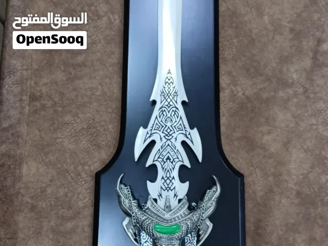سيف فاخر - ديكور زينة  للحائط   مع لوحة خشبية