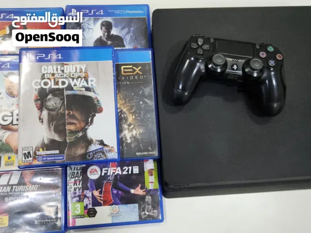 للبيع بليستيشن 4 بسعر ممتاز الجهاز نظيف والجاد مابنقصر وياه تقدر تجي تستلمها او توصيل