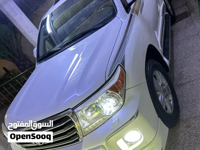 2014 Toyota Land Cruiser GXR