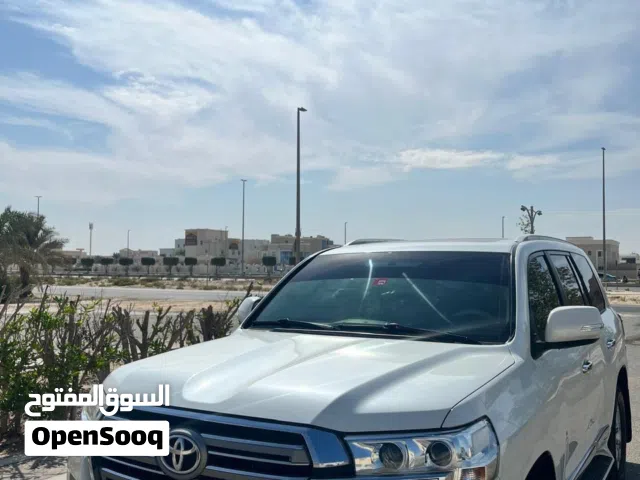 Used Toyota Land Cruiser in Abu Dhabi
