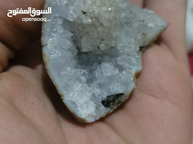 حجر كرستال خام يني