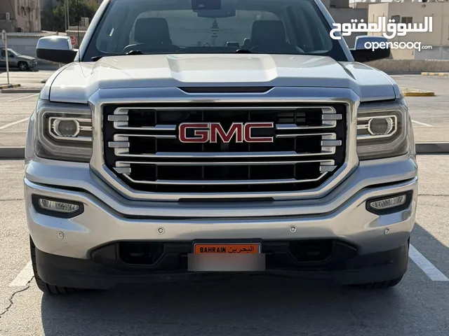 Used GMC Sierra in Southern Governorate